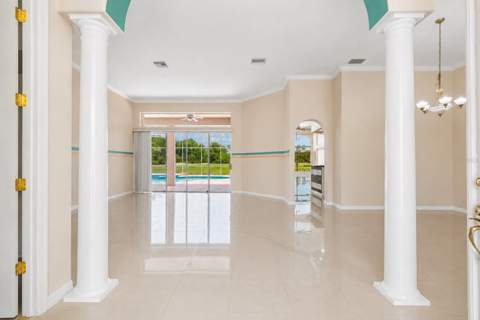 18107 Emerald Bay Street, Tampa FL - photo 8 of 57