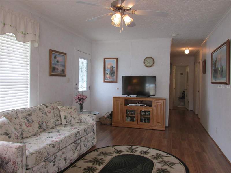 3 bedroom Manufactured Home at 5 Queen Of Waters Street, Saddlebag Lake, Lake Wales — photo 5