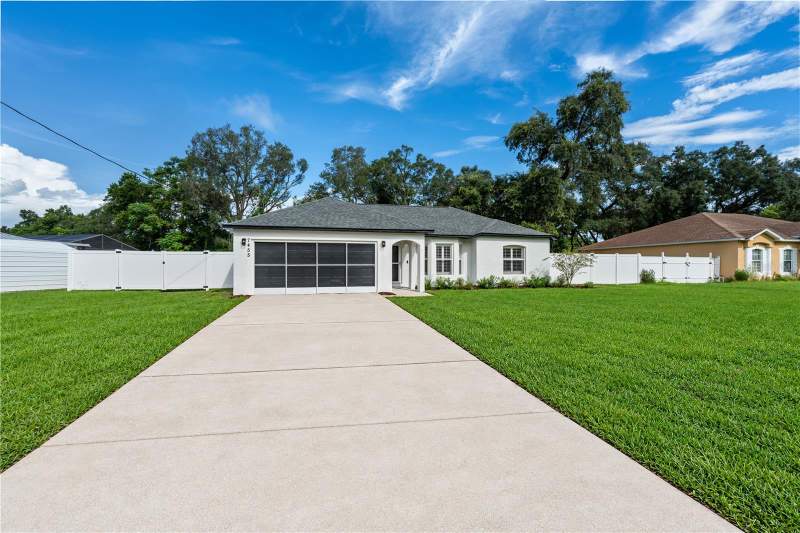 4 bedroom Single Family Residence at 7455 Gates Circle, Spring Hill, Spring Hill — photo 2