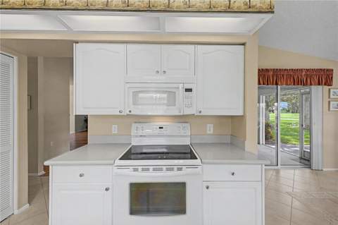 8018 Sugarbush Drive, Spring Hill FL - photo 19 of 70