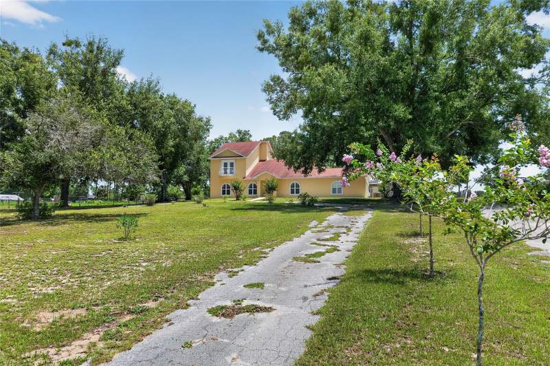 4 bedroom Single Family Residence at 3830 Griffin View Drive, Acreage & Unrecorded, Lady Lake — photo 3