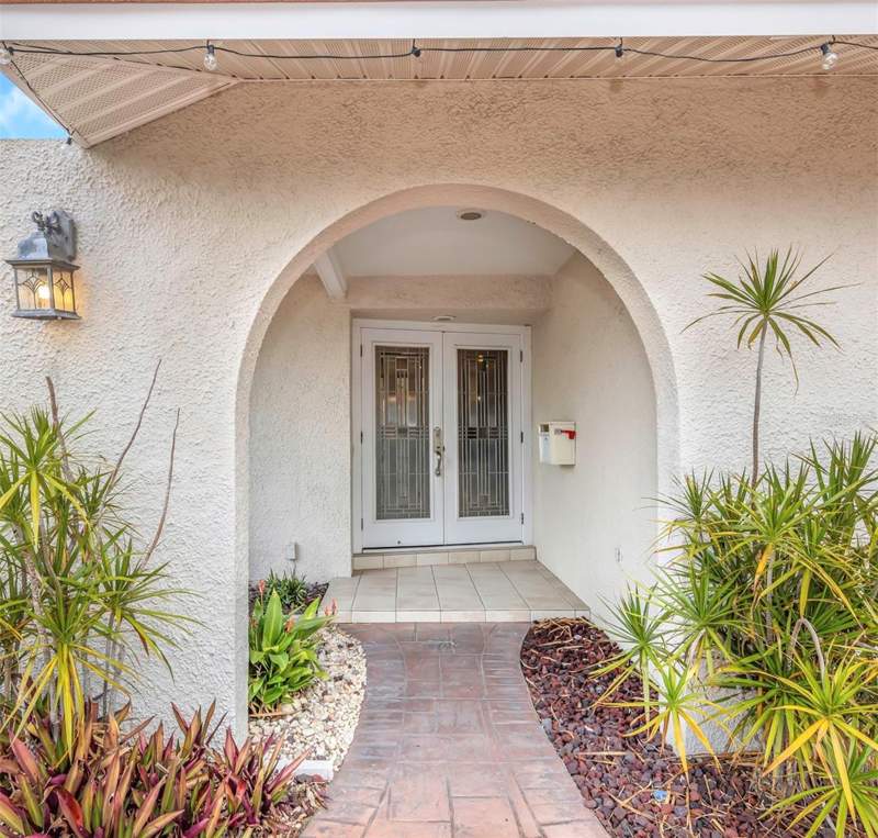 3 bedroom Single Family Residence at 4313 50th Place, Maximo Moorings, St Petersburg — photo 4