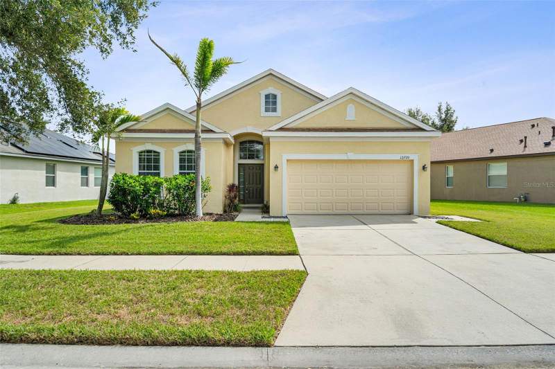 3 bedroom Single Family Residence at 12720 Whitney Meadow Way, Avelar Creek North, Riverview — photo 3