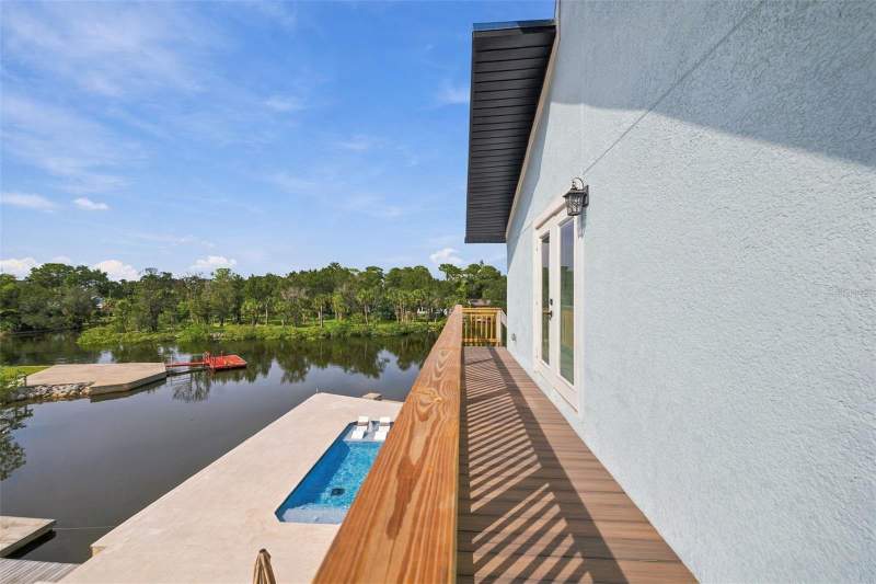 3 bedroom Single Family Residence at 14523 Barlow Lane, Driftwood Isles, Hudson — photo 4