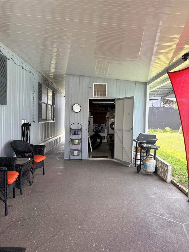 2 bedroom Manufactured Home at 2787 Breezewood Drive, Laurel Estates, North Fort Myers — photo 3