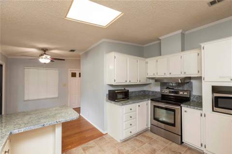7379 Del Rio Avenue, Brooksville FL - photo 16 of 35