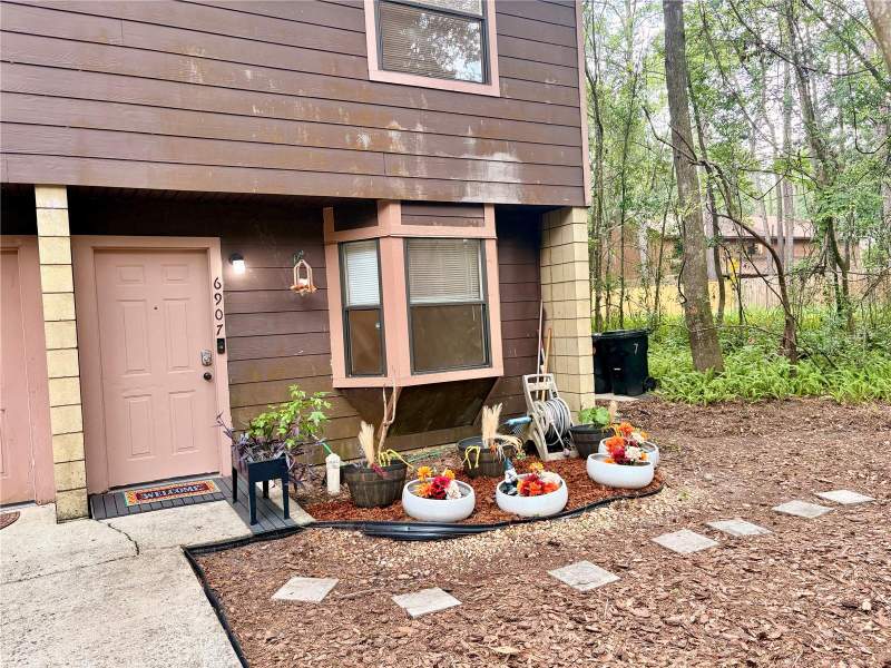 2 bedroom Townhouse at 6907 SW 44th Avenue, Greenleaf Unit 1 Rep 2, Gainesville — photo 3