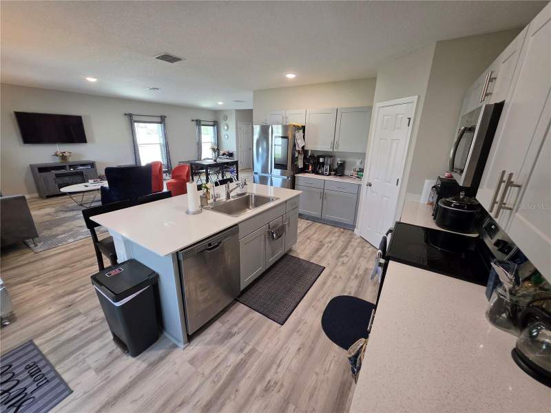 5 bedroom Single Family Residence at 12879 French Market Drive, Triple Crk Village M-1, Riverview — photo 3