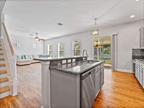 7606 S Sparkman Street, Tampa FL - photo 16 of 54