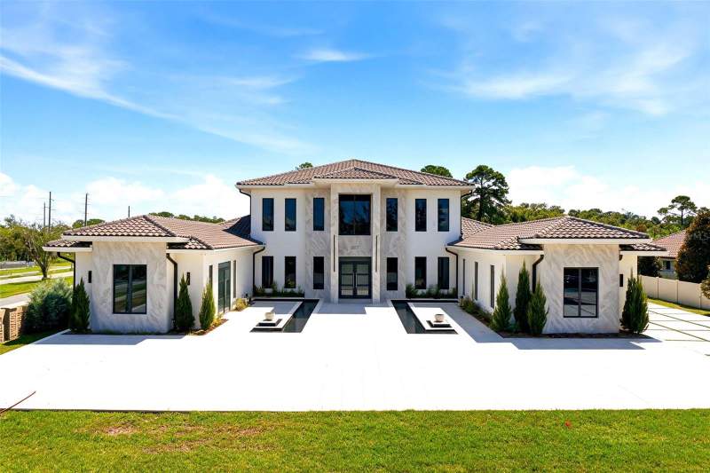 3857 S STILLWOOD LANE home for sale in Waterside at Cranes Roost A Condo Community