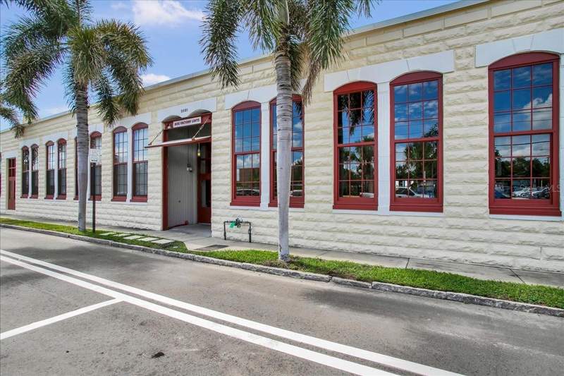 1 bedroom Condominium at 2001 E 2nd Avenue #24, Box Factory Lofts, Tampa — photo 2