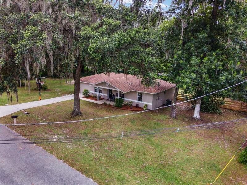 3 bedroom Single Family Residence at 2450 SE 40th Street Road, Shadow Woods 1st Add, Ocala — photo 3