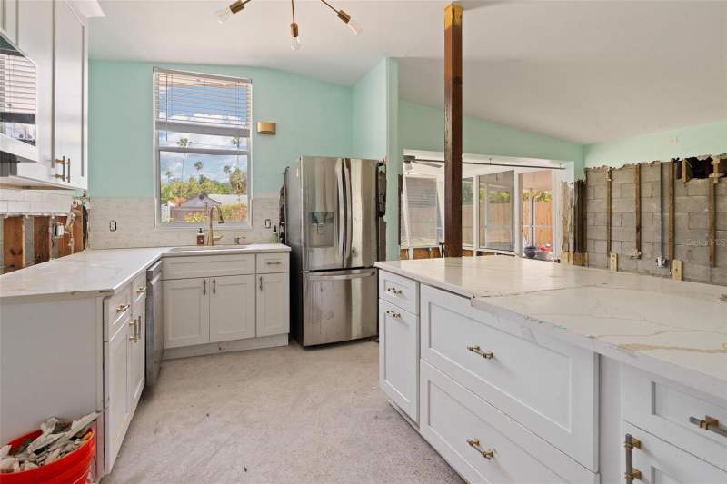 2 bedroom Single Family Residence at 3727 Alabama Avenue, Shore Acres Overlook Sec, St Petersburg — photo 4