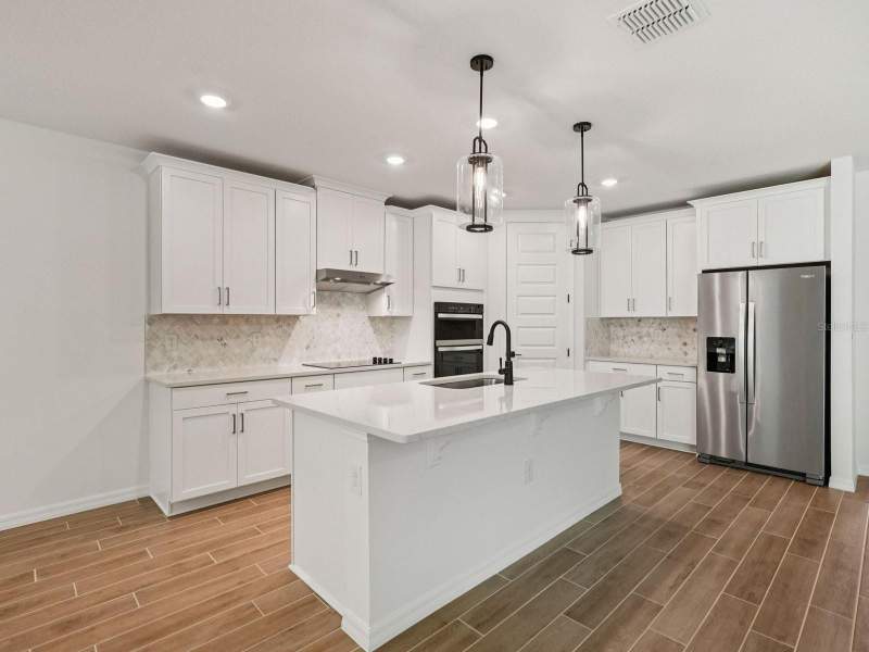 4 bedroom Single Family Residence at 11430 Starling Song Place, Oakfield Trails, Parrish — photo 4