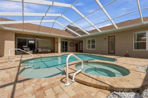12061 Sapphire Drive, Spring Hill FL - photo 10 of 75