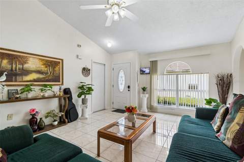 5936 Lake Front Drive, Wesley Chapel FL - photo 11 of 47