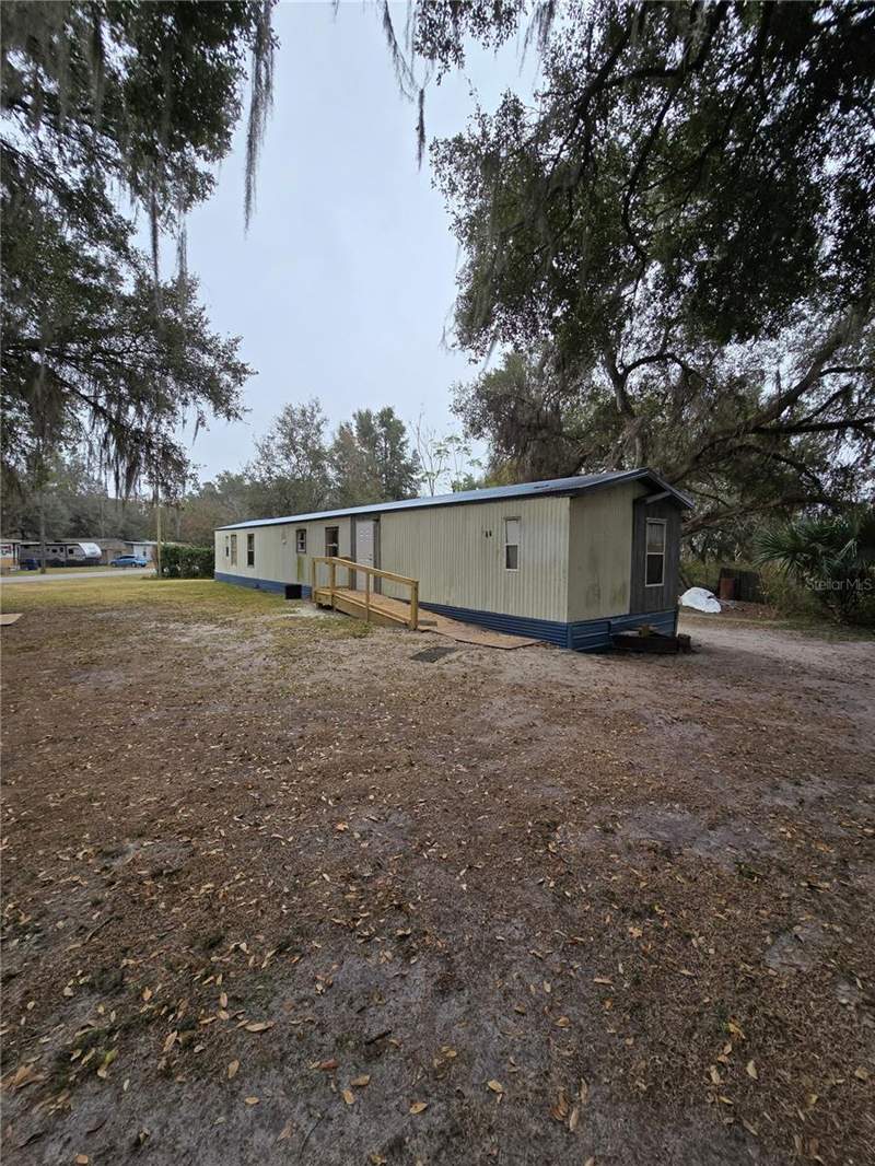 3 bedroom Manufactured Home at 20 SW 3rd Street, Highland Park Add, Webster — photo 4