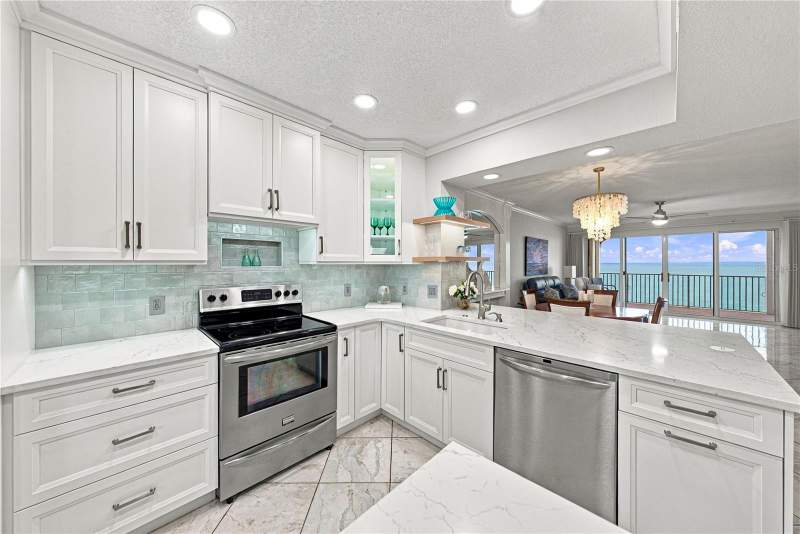 2 bedroom Condominium at 16550 Gulf Boulevard #745, Tides Beach Club Condo, North Redington Beach — photo 2