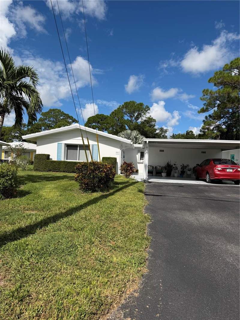 2 bedroom Villa at 1807 University Place #151, Strathmore Villa Sec 09, Sarasota — photo 2