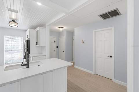 4 Antigua Circle #6, Englewood FL - photo 8 of 98