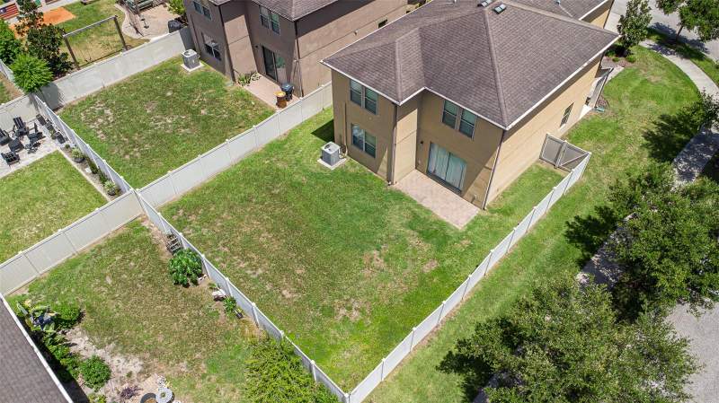 3 bedroom Single Family Residence at 6327 Yellow Buckeye Drive #6327, Magnolia Park Southwest G, Riverview — photo 5