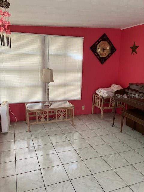1 bedroom Mobile Home at 3350 Courtney Drive, Tanglewood Mobile Village, Holiday — photo 4