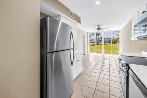 4720 Locust Street #116, St Petersburg FL - photo 15 of 37