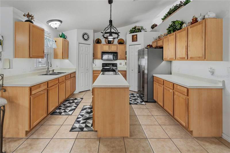4 bedroom Single Family Residence at 1303 Hawks Nest Avenue, Osprey Cove Ph 1, Groveland — photo 4