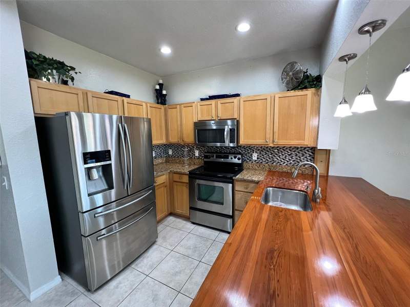 2 bedroom Single Family Residence at 9570 SE 136th Place, Spruce Creek Gc, Summerfield — photo 2