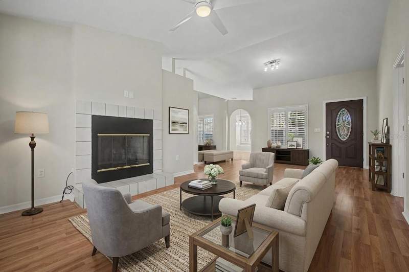 3 bedroom Single Family Residence at 6208 Huntington Drive, Silver Oaks, Zephyrhills — photo 2