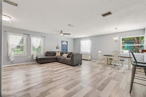 1509 W Barr Drive, Tampa FL - photo 6 of 6