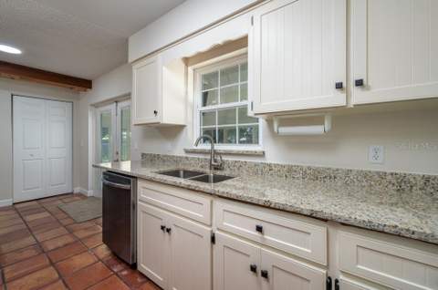525 S Tangerine Court, Eagle Lake FL - photo 8 of 24