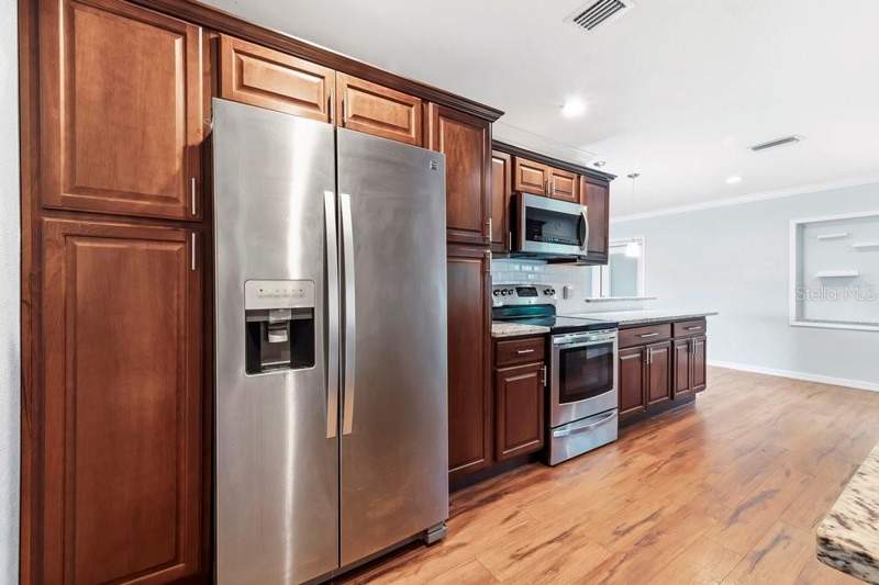 3 bedroom Single Family Residence at 1920 64th Avenue, Meadow Lawn 14th Add, St Petersburg — photo 4