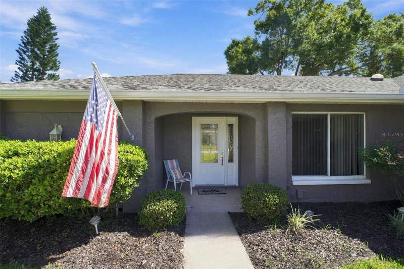 2 bedroom Single Family Residence at 1743 Macdonnell Drive, Highland Lakes, Palm Harbor — photo 3