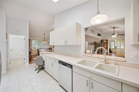 480 Lake Forest Circle, Mount Dora FL - photo 10 of 44
