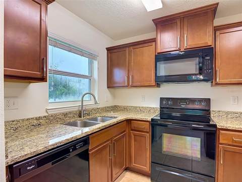 30541 Satinleaf Run, Brooksville FL - photo 14 of 54