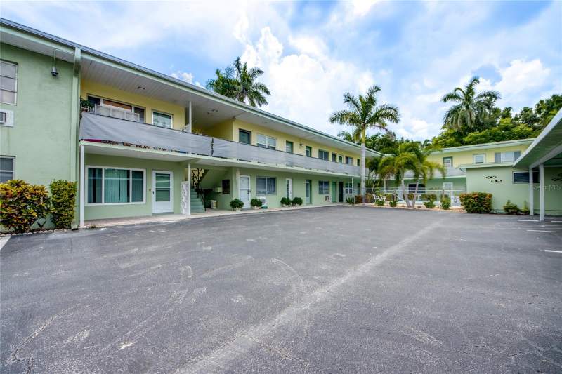 2 bedroom Condominium at 2544 1st Street #107, James Evans Homestead, Fort Myers — photo 3