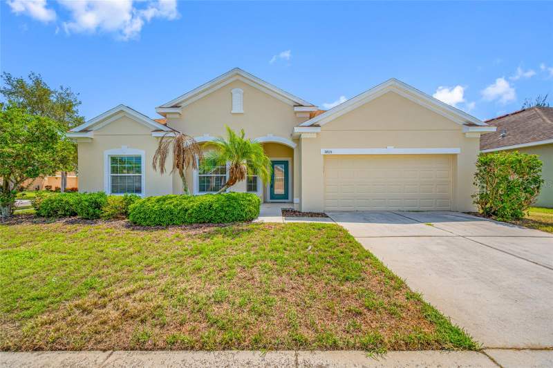 1405 PARKER DEN DRIVE home for sale in Bahia Lakes