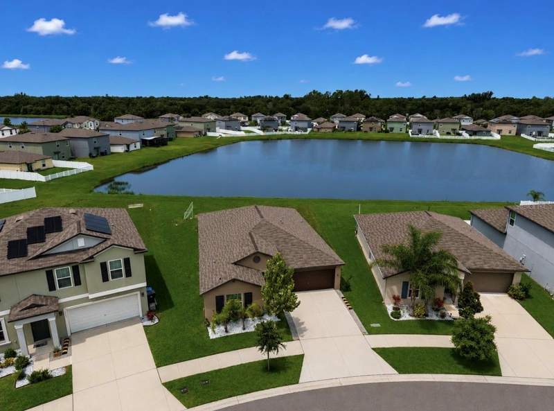 4 bedroom Single Family Residence at 12741 Tripoli Avenue, Triple Crk Village N & P, Riverview — photo 2