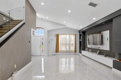 738 Hacienda Circle, Kissimmee FL - photo 8 of 59