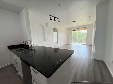 6380 Contessa Drive #303, Orlando FL - photo 8 of 16