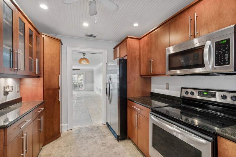 2 bedroom Condominium at 139 Bluff View Drive #110, Port Belleair 3 Condo, Belleair Bluffs — photo 5