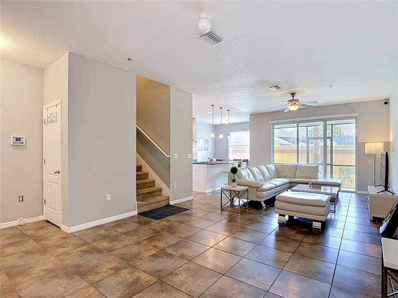 3 bedroom Townhouse at 8615 Andalucia Field Drive, Marbella Terrace Twnhms, Tampa — photo 3