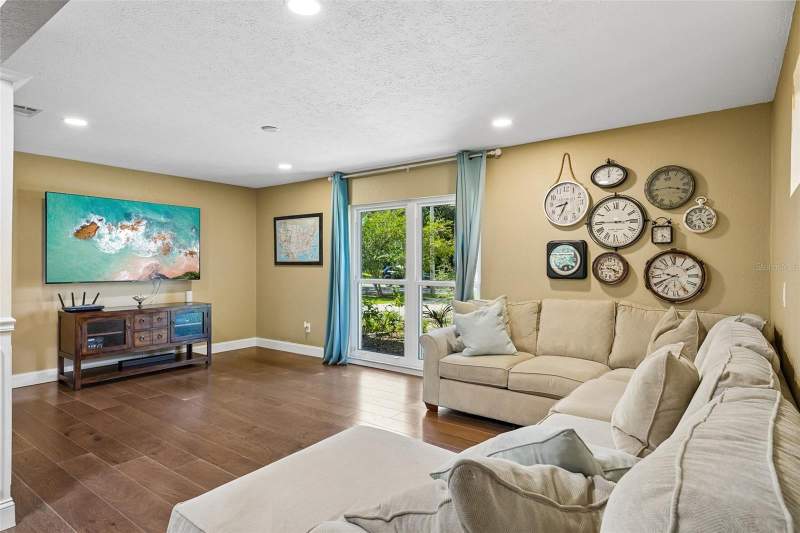 5 bedroom Single Family Residence at 2108 Siloam Springs Drive, Siloam Spgs Wood, Dover — photo 4