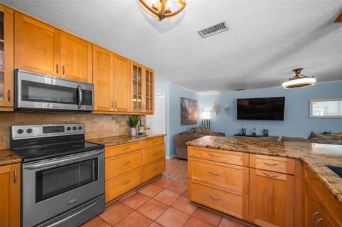 520 Sandy Hook Road, Palm Harbor FL - photo 17 of 76