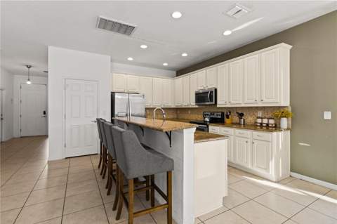 4414 Shiva Loop, Kissimmee FL - photo 9 of 50