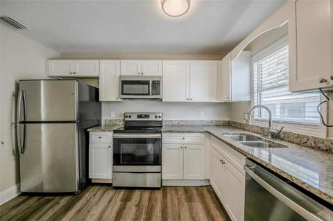 72 Campus View Drive, Orlando FL - photo 12 of 33