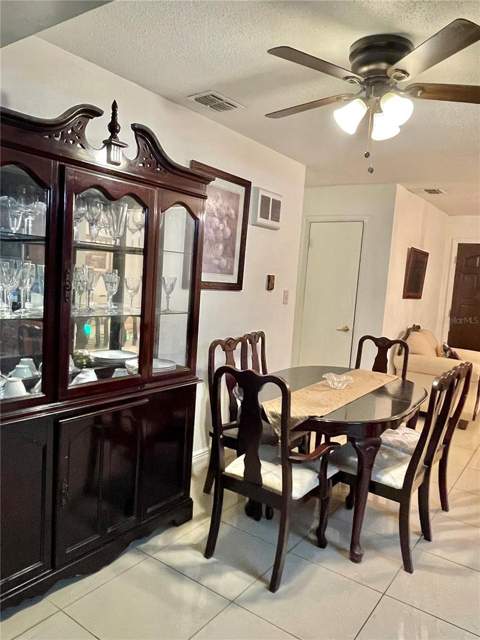 3979 SW Queen Anne Drive, Orlando FL - photo 8 of 10