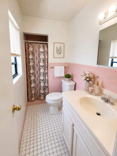 6233 Oakcrest Circle, Orlando FL - photo 8 of 10