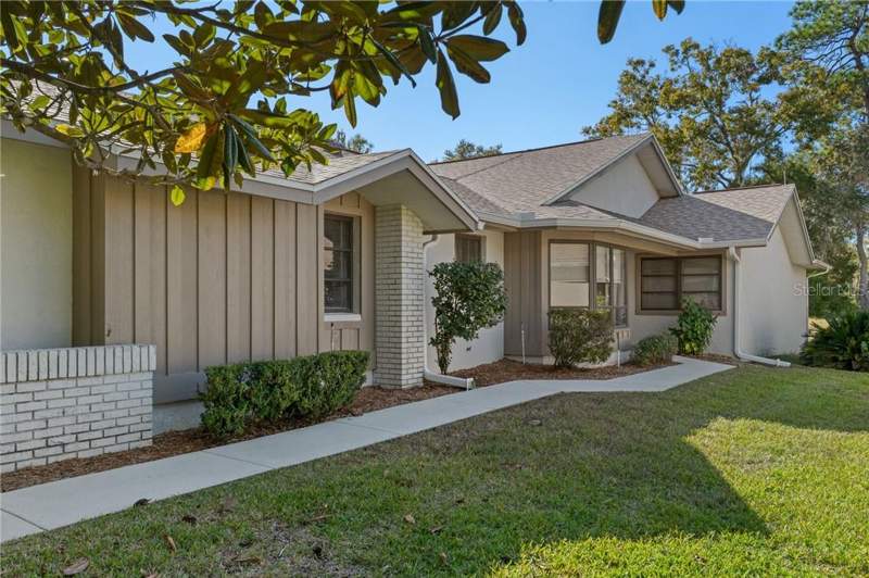 2 bedroom Single Family Residence at 40 S Masters Drive, Homosassa, Homosassa — photo 2